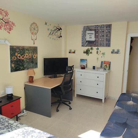 Apartamento En Playa Semi-Privada Беналмадена Екстериор снимка